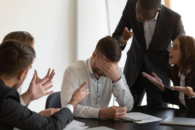 Lee más sobre el artículo Factores de Riesgo Psicosocial en el Trabajo: Identificación, Prevención y Estrategias